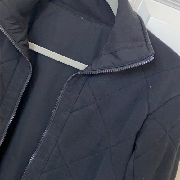 Lululemon Reversible Down Jacket - Picture 4 of 6